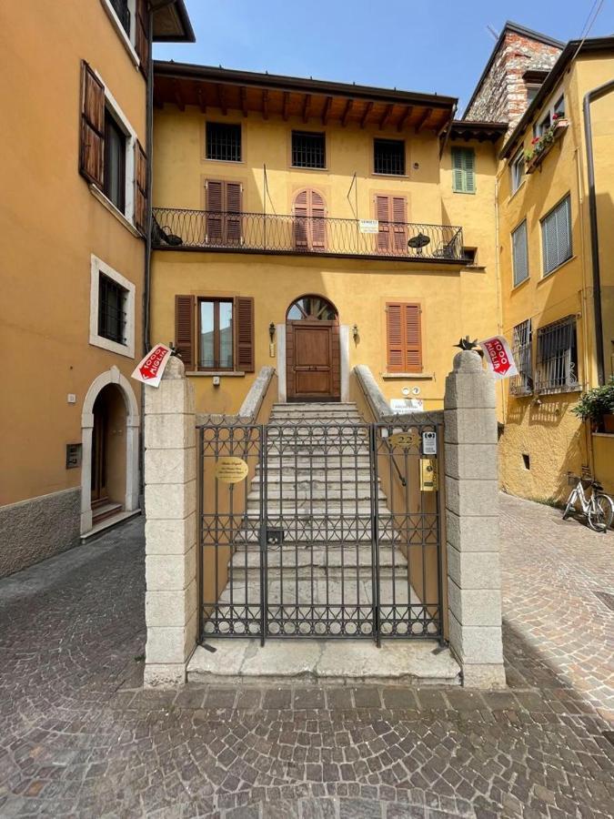 Antico Palazzo Signorile Apartamento Salò Exterior foto
